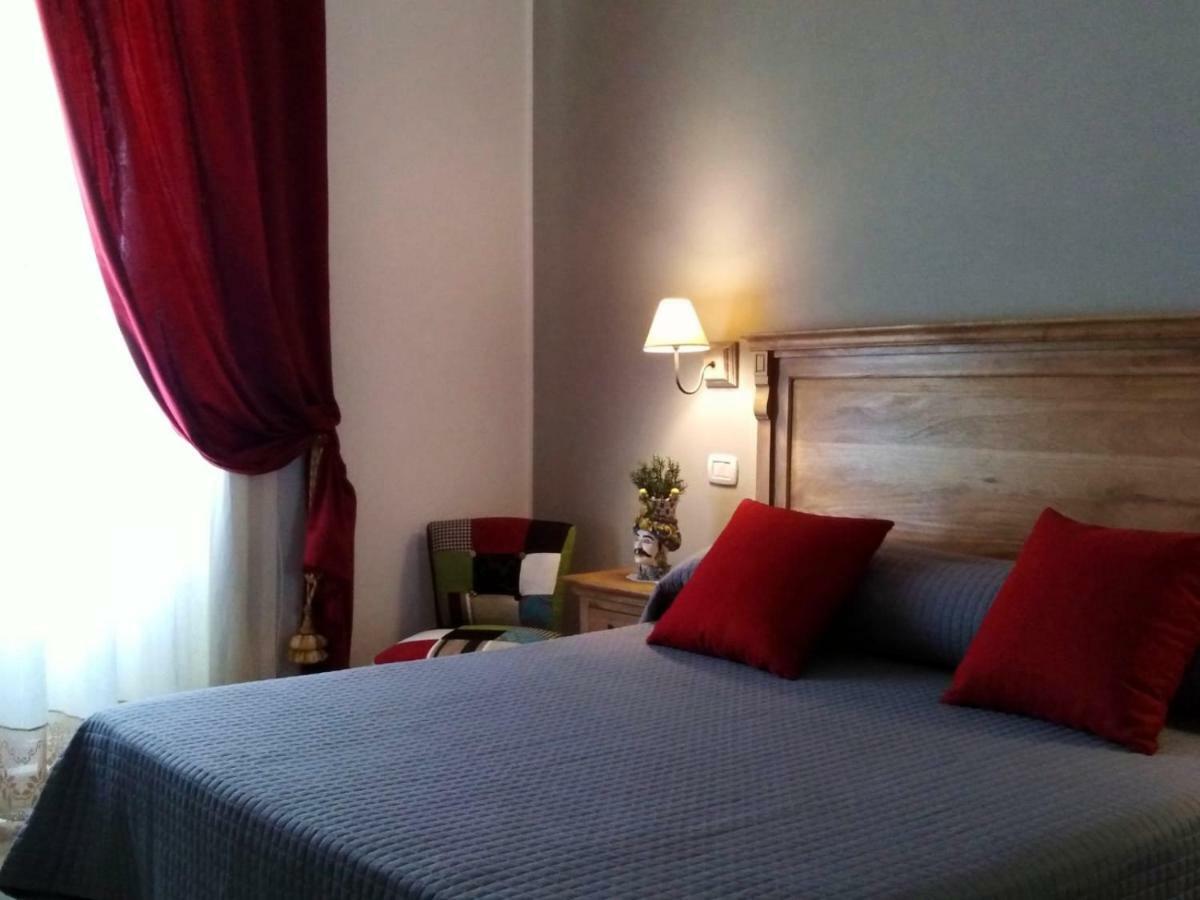 Bed and Breakfast Residenza Ponente Сиракузы Экстерьер фото